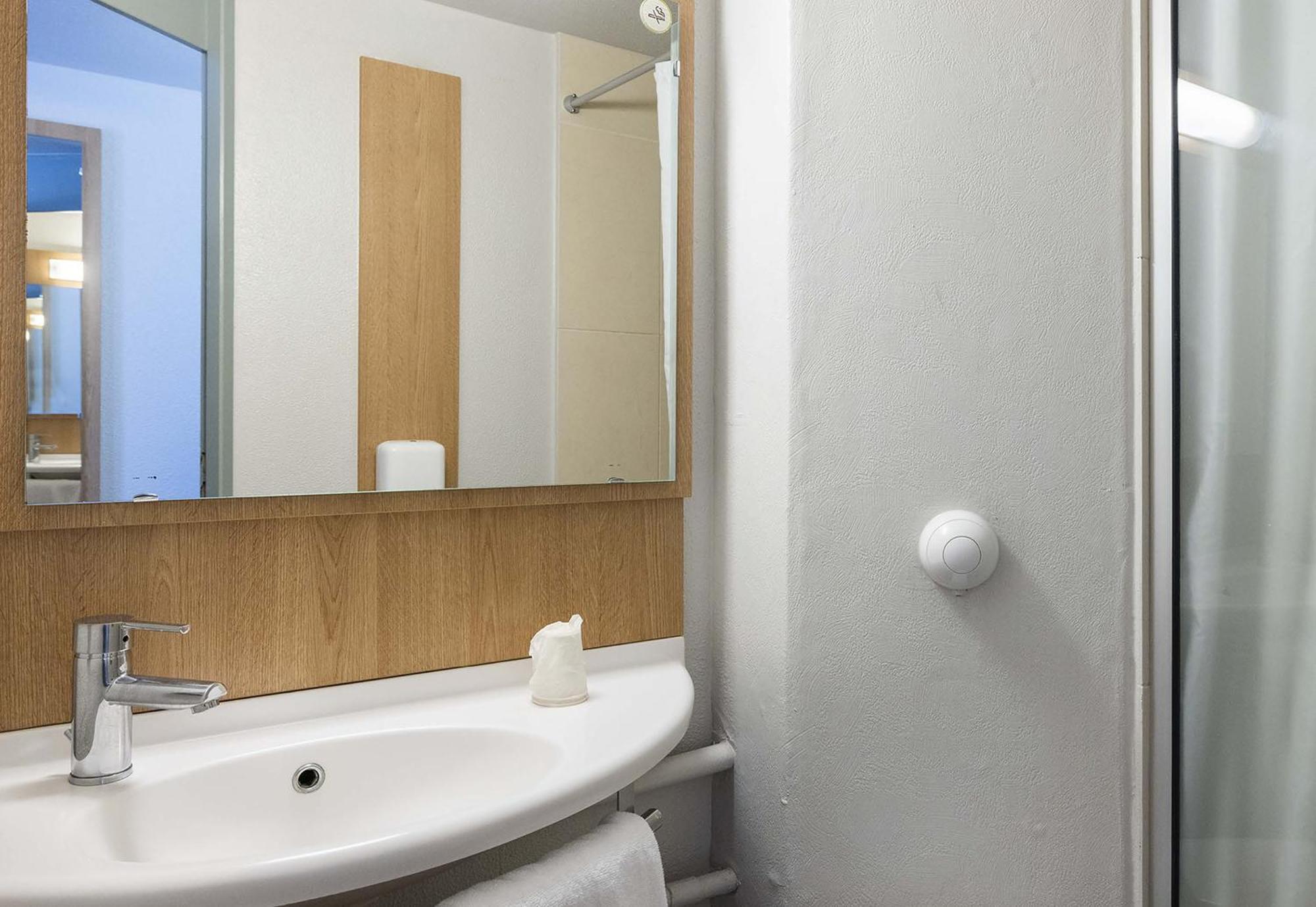 B&B Hotel Perpignan Nord Aeroport Εξωτερικό φωτογραφία